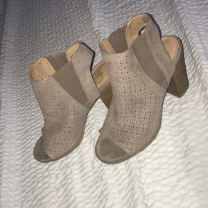 New directions heels